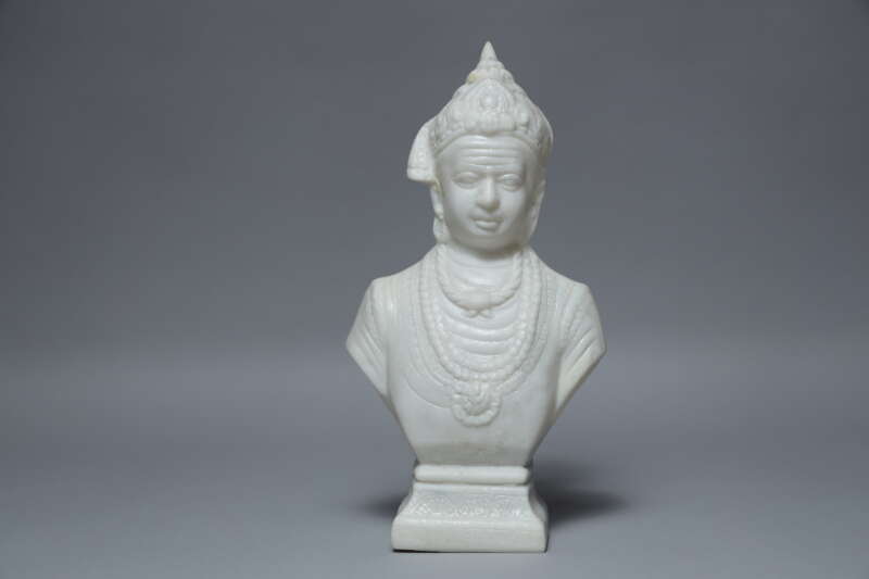 Lord Basaveshwara Basavanna Basav Idol (ಬಸವೇಶ್ವರ 101)(Marble Dust) - Image 5