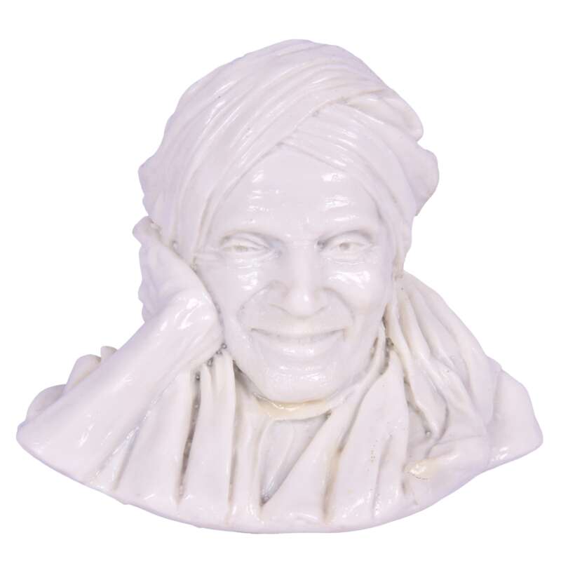 Shree Shivakumara Swamiji Siddaganga Math Idol Tumakuru ಪೂಜ್ಯ ಸಿದ್ಧಗಂಗಾ ಶ್ರೀ ಶಿವಕುಮಾರ ಸ್ವಾಮಿಜಿ 801 (Marble Dust)